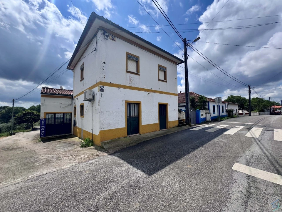 Negócio para Venda em Paialvo Foto 1