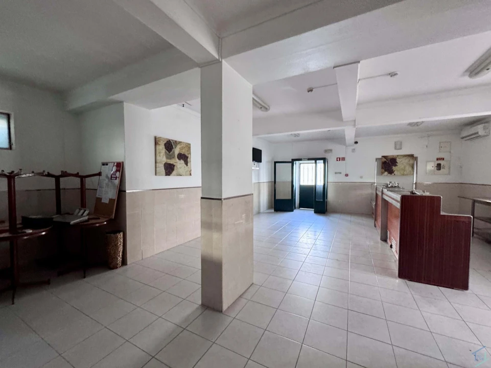 Negócio para Venda em Paialvo Foto 8