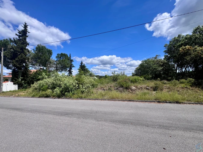 Terreno para Venda em Casais e Alviobeira Foto 14