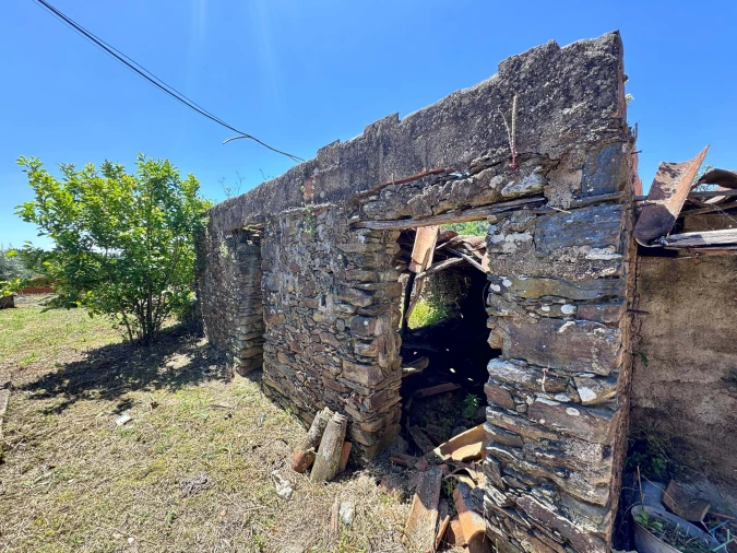 Moradia T2 para Venda em São Pedro de Tomar Foto 10