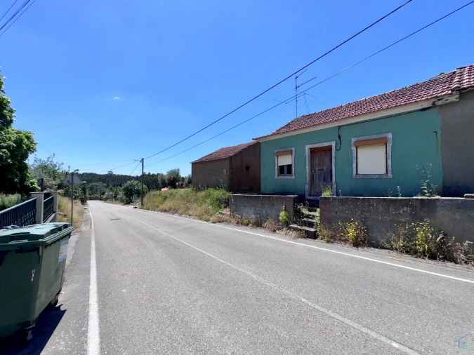 Moradia T2 para Venda em São Pedro de Tomar Foto 4