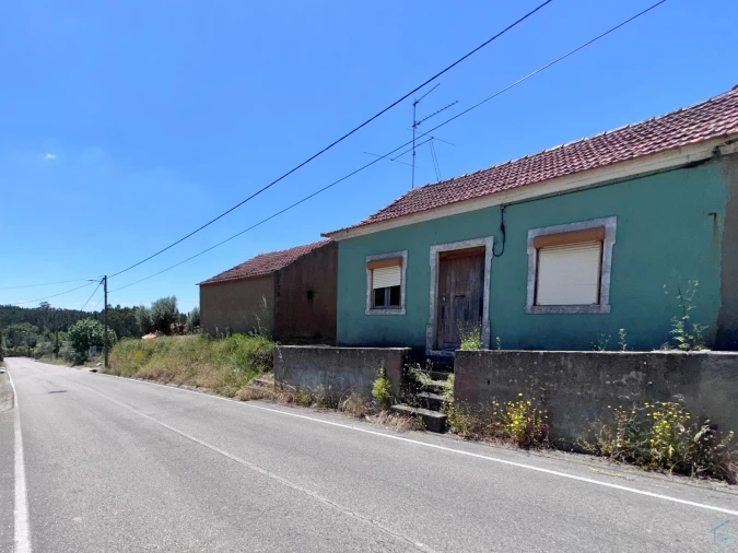 Moradia T2 para Venda em São Pedro de Tomar Foto 3