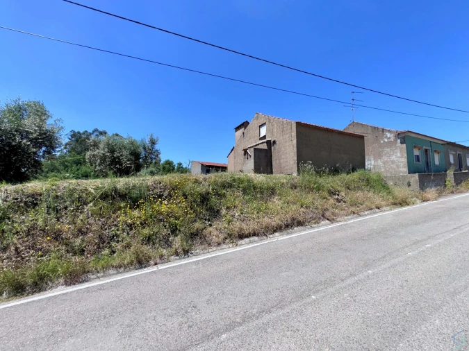 Moradia T2 para Venda em São Pedro de Tomar Foto 39