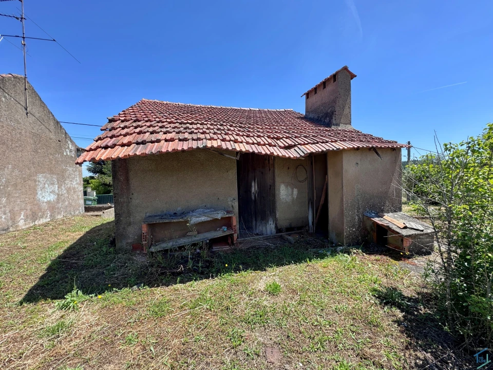 Moradia T2 para Venda em São Pedro de Tomar Foto 5