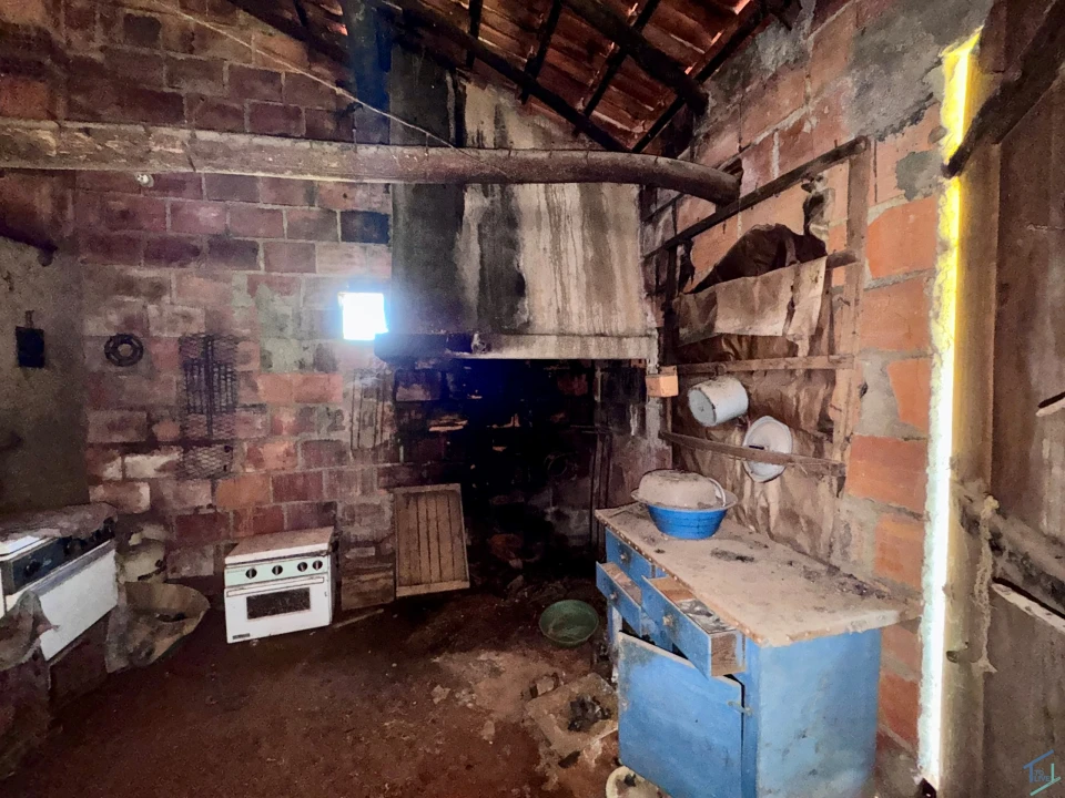 Moradia T2 para Venda em São Pedro de Tomar Foto 27
