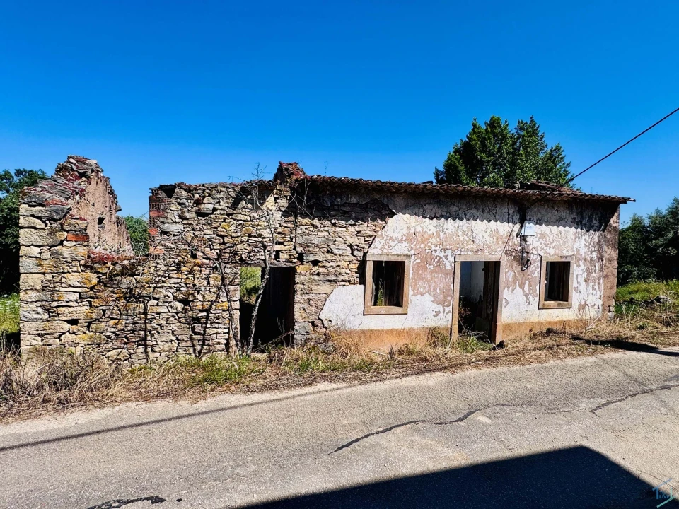 Terreno para Venda em Areias e Pias Foto 2