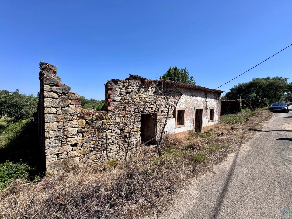 Terreno para Venda em Areias e Pias Foto 61
