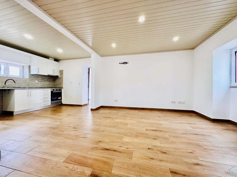 Moradia T2 para Venda em Sabacheira Foto 4