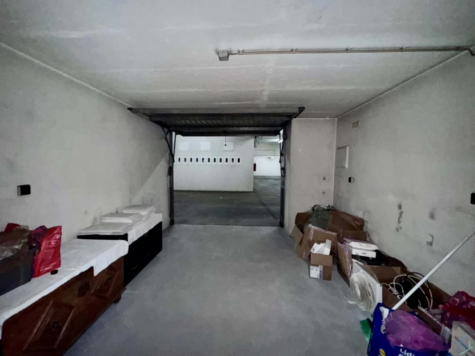 Garagem para Venda em São Pedro de Tomar Foto 2