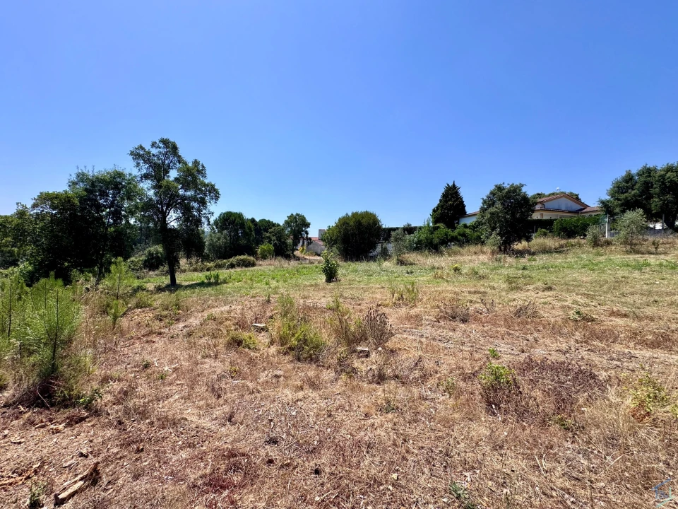 Terreno para Venda em Casais e Alviobeira Foto 22