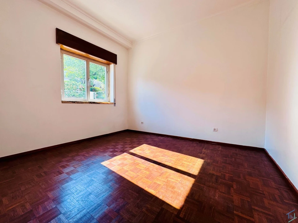 Moradia T3 para Venda em Chãos Foto 3