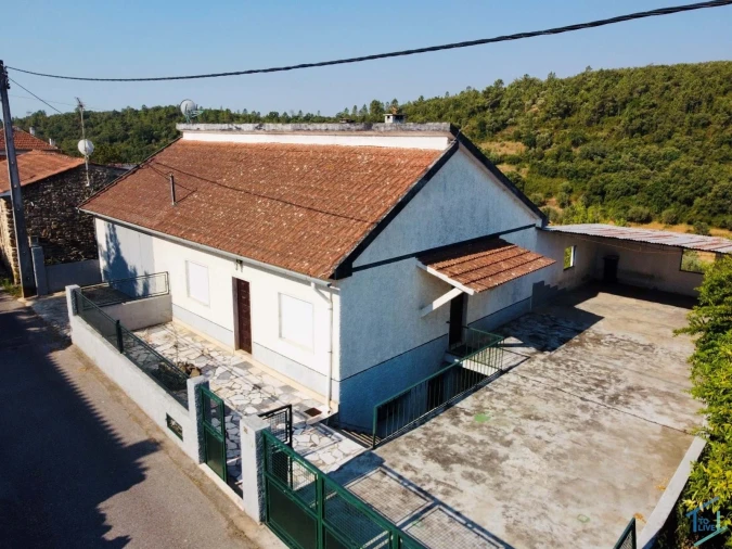 Moradia T3 para Venda em Chãos Foto 56