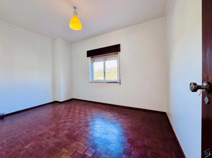 Moradia T3 para Venda em Chãos Foto 8