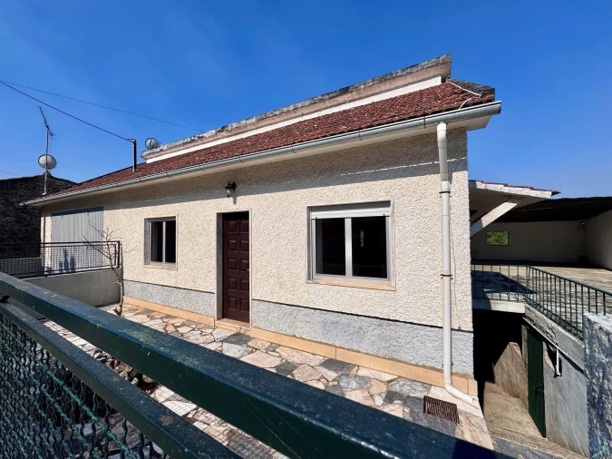 Moradia T3 para Venda em Chãos Foto 60