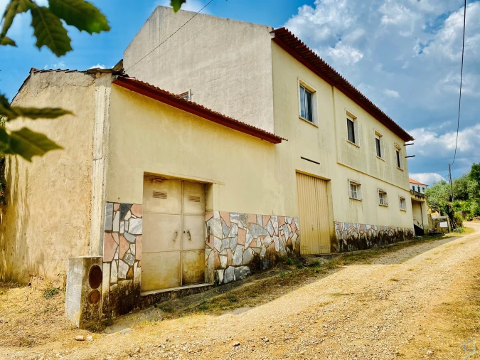 Moradia T7 para Venda em São Pedro de Tomar Foto 11