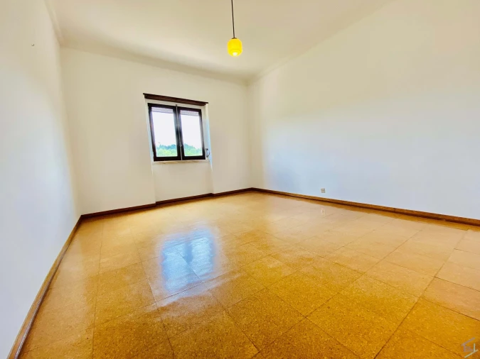 Moradia T7 para Venda em São Pedro de Tomar Foto 49