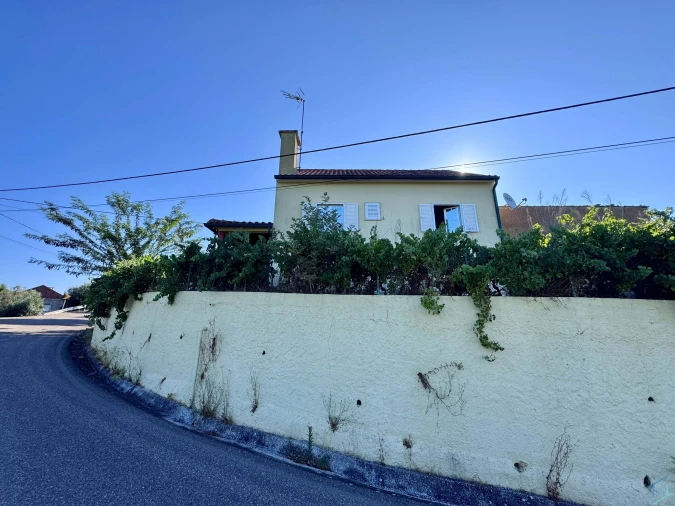 Moradia T2 para Venda em São Pedro de Tomar Foto 27