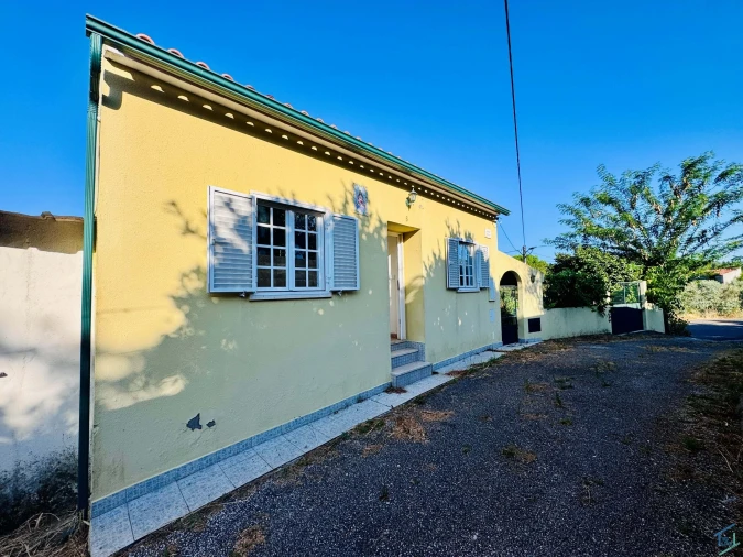 Moradia T2 para Venda em São Pedro de Tomar Foto 23