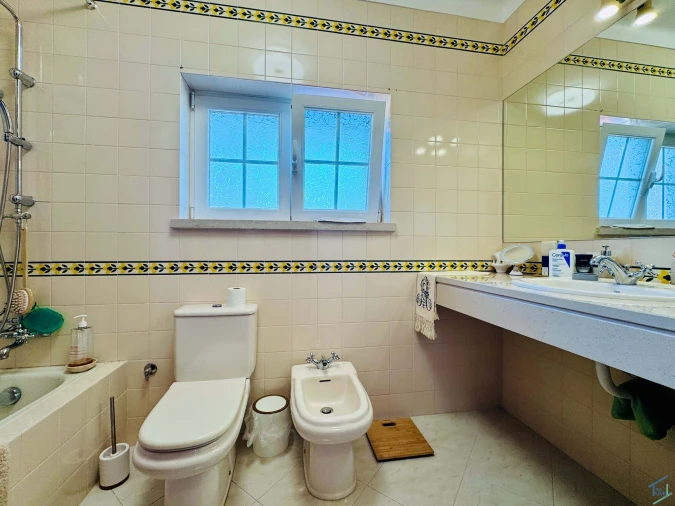 Moradia T4 para Venda em São Pedro de Tomar Foto 25