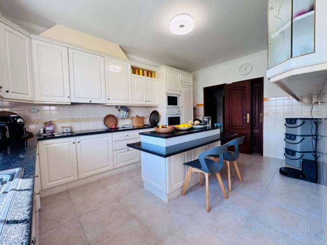 Moradia T4 para Venda em São Pedro de Tomar Foto 11