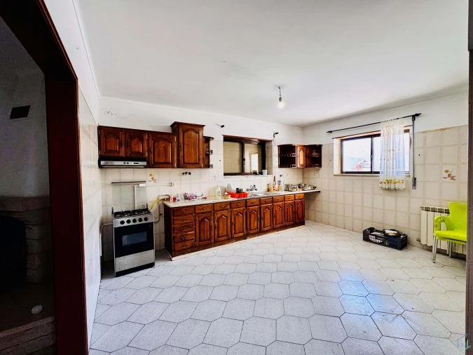 Moradia T4 para Venda em São Pedro de Tomar Foto 29