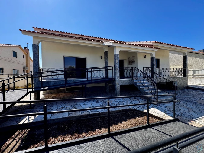 Moradia T4 para Venda em São Pedro de Tomar Foto 44