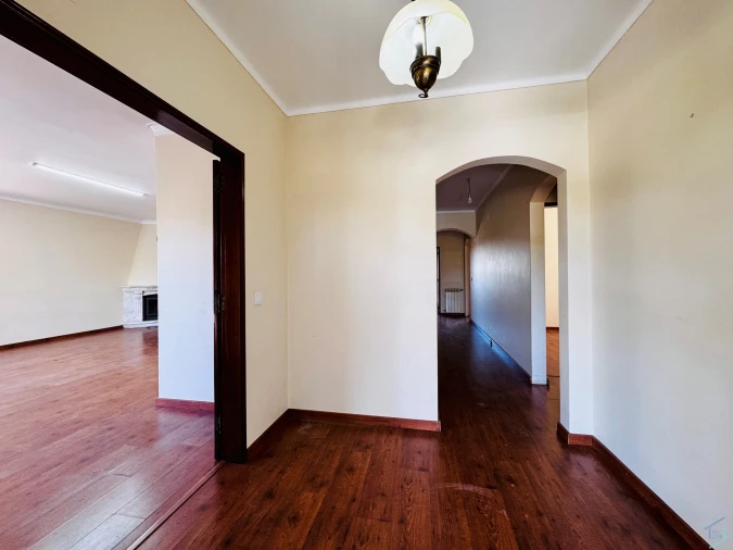 Moradia T4 para Venda em São Pedro de Tomar Foto 3