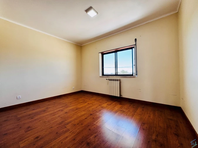 Moradia T4 para Venda em São Pedro de Tomar Foto 12