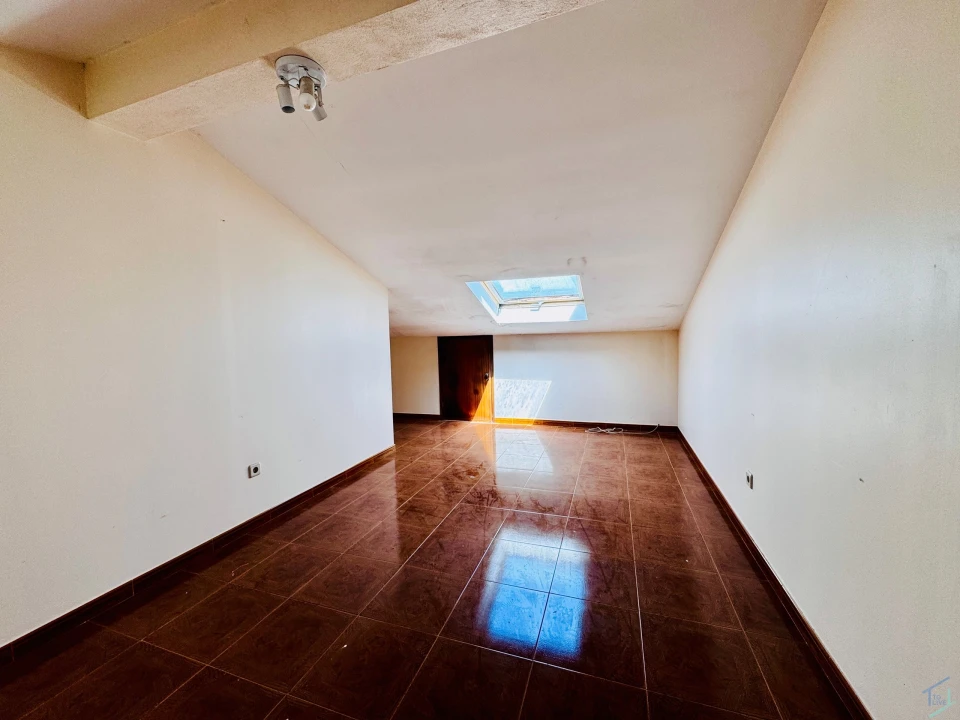 Moradia T4 para Venda em São Pedro de Tomar Foto 18