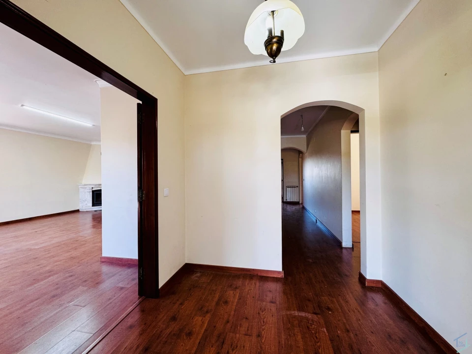 Moradia T4 para Venda em São Pedro de Tomar Foto 3