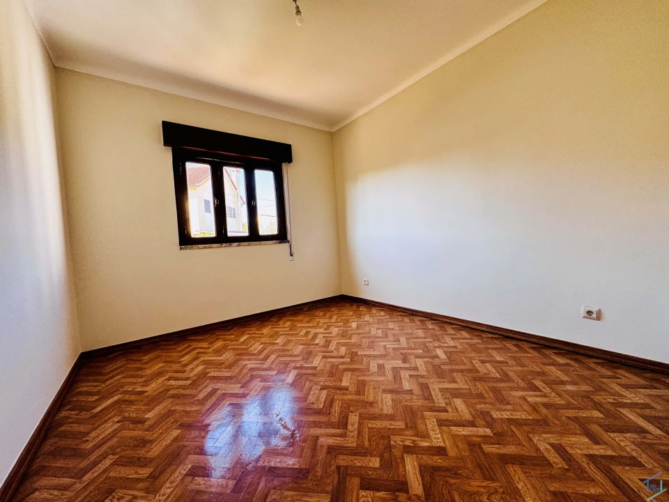 Moradia T3 para Venda em São Pedro de Tomar Foto 9