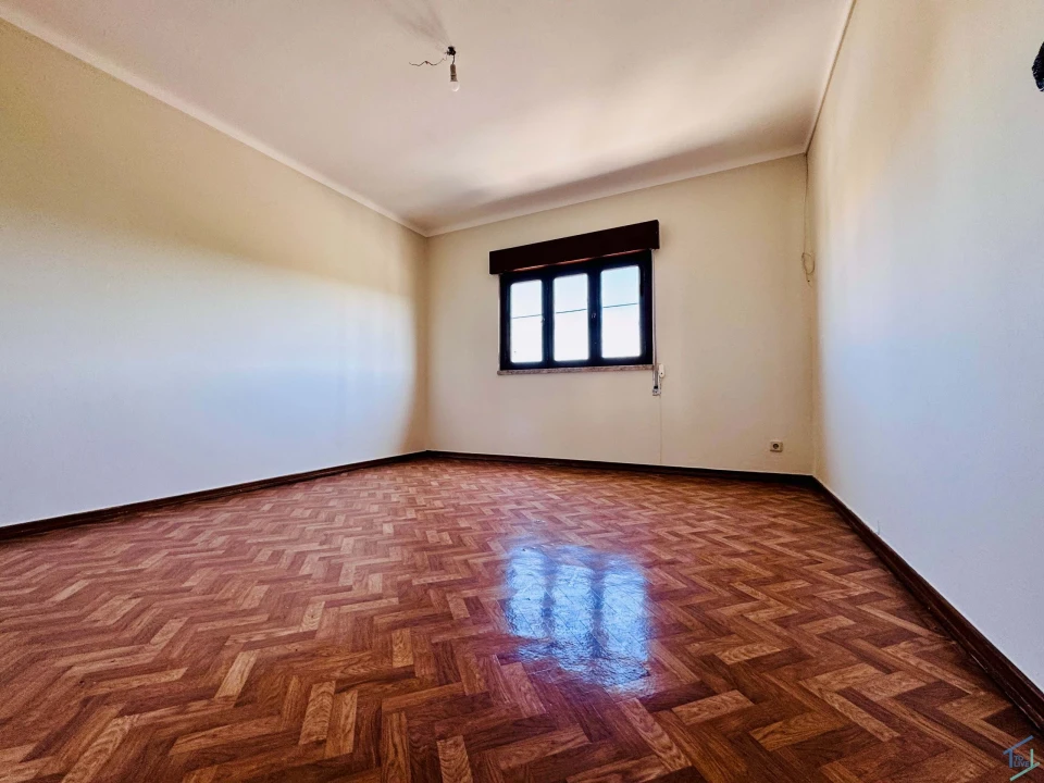 Moradia T3 para Venda em São Pedro de Tomar Foto 7