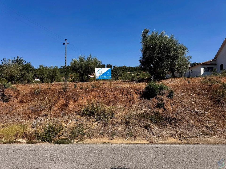 Terreno para Venda em Areias e Pias Foto 10