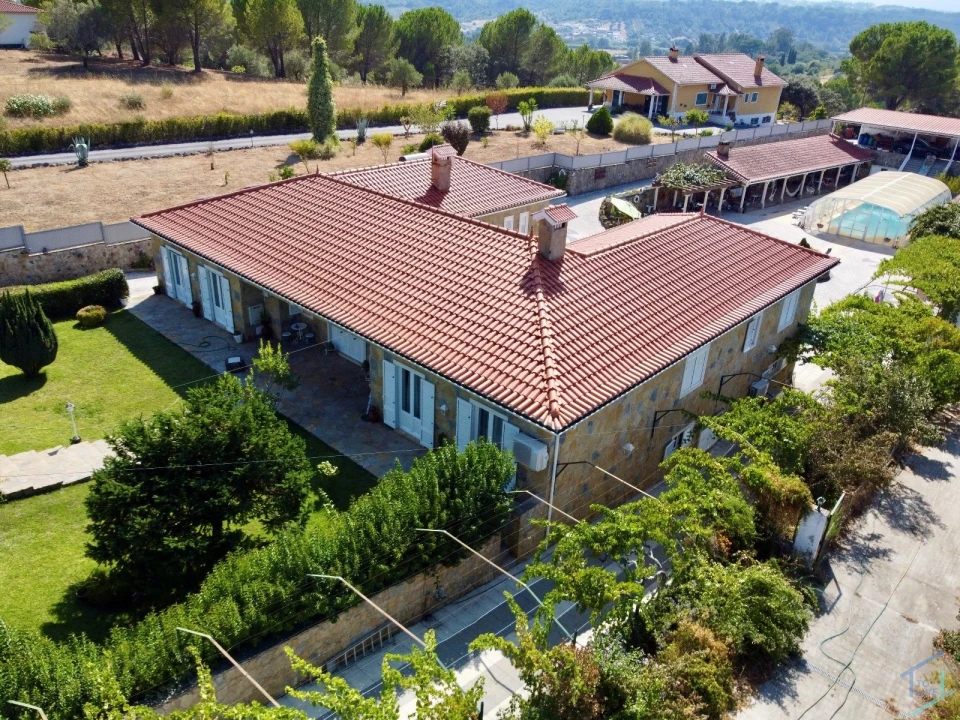 Moradia T4 para Venda em Madalena e Beselga Foto 38