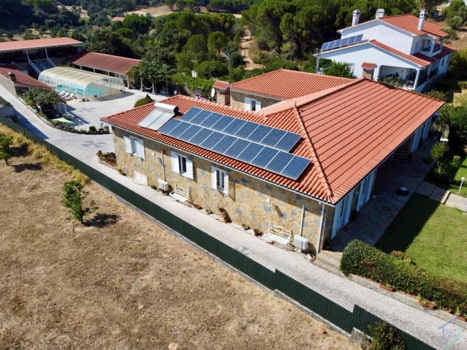 Moradia T4 para Venda em Madalena e Beselga Foto 37