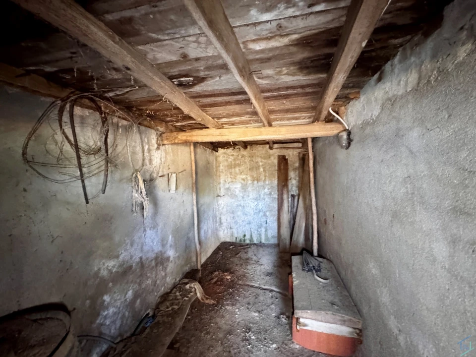 Terreno para Venda em Chãos Foto 64