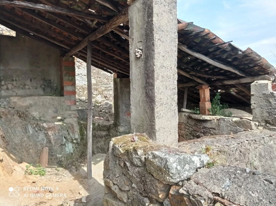 Moradia T3 para Venda em Amendoa Foto 17