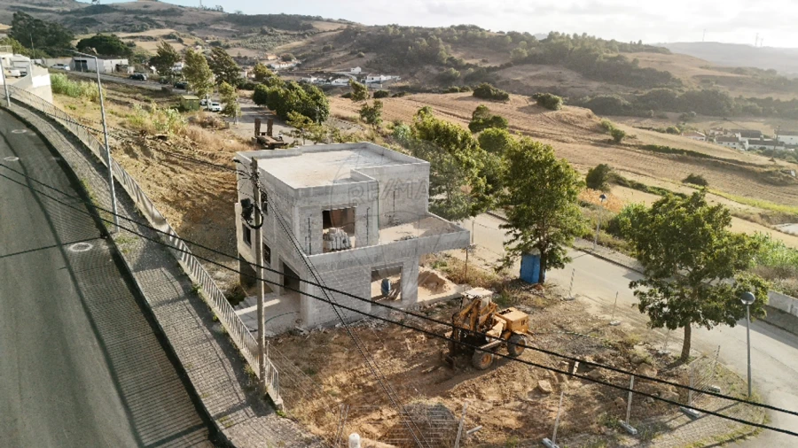 Moradia T4 para Venda em Sapataria Foto 14