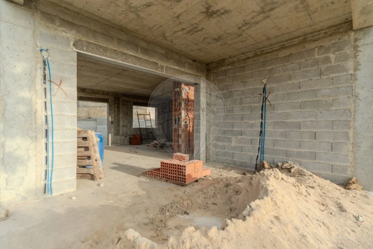 Moradia T4 para Venda em Sapataria Foto 35