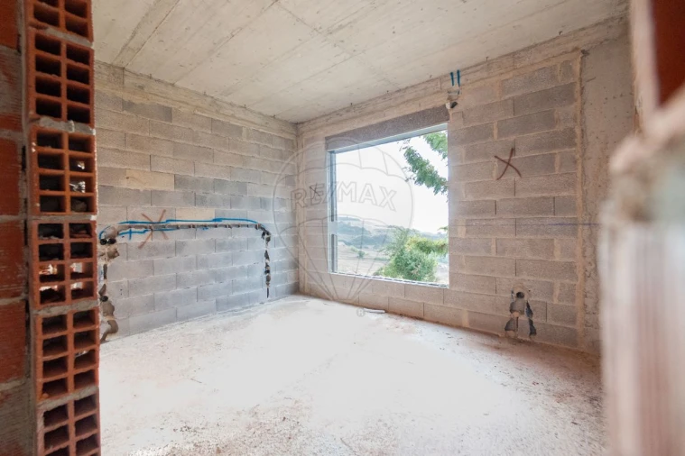 Moradia T4 para Venda em Sapataria Foto 43