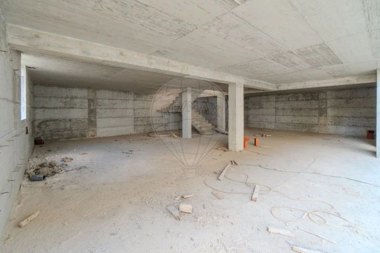 Moradia T4 para Venda em Sapataria Foto 32