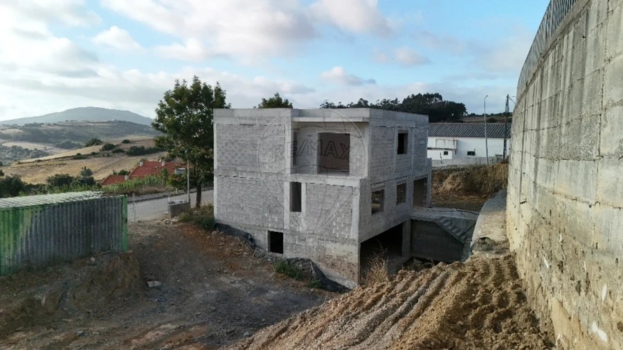 Moradia T4 para Venda em Sapataria Foto 17