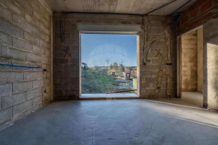 Moradia T4 para Venda em Sapataria Foto 23