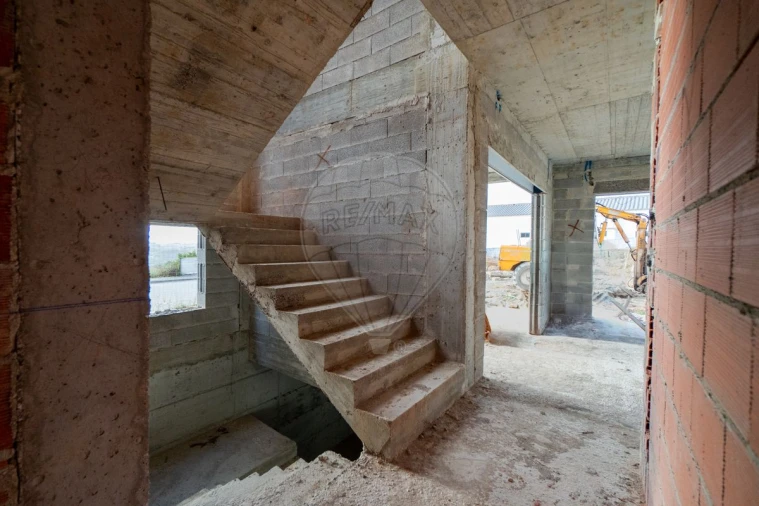 Moradia T4 para Venda em Sapataria Foto 30