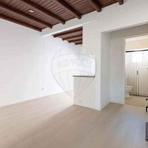 Moradia T2 para Venda em Aveiras de Cima Foto 4