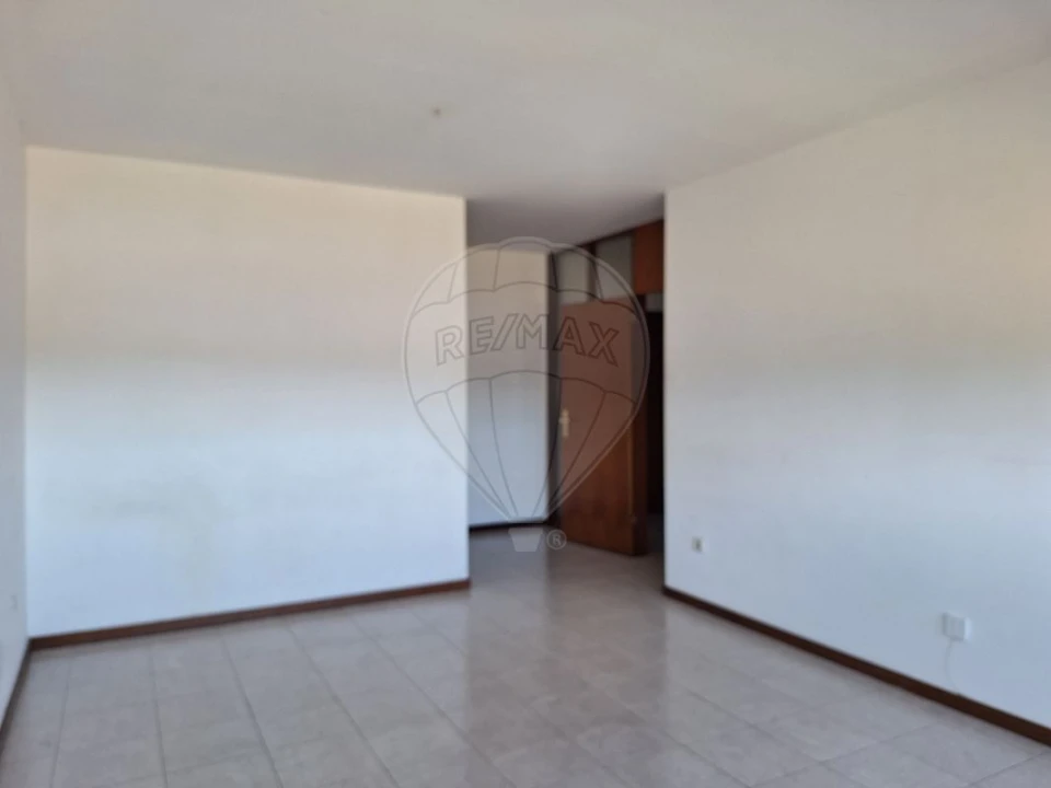 Apartamento T4 para Venda em Perafita, Lavra e Santa Cruz do Bispo Foto 5