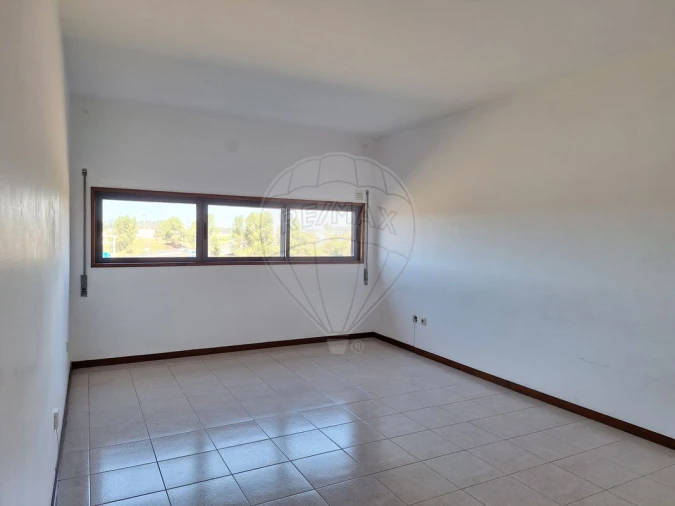 Apartamento T4 para Venda em Perafita, Lavra e Santa Cruz do Bispo Foto 3