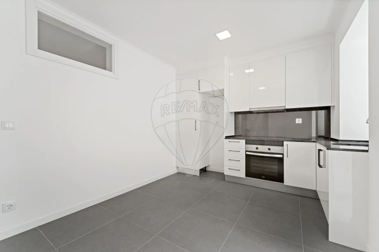 Apartamento T1 para Arrendamento em Moscavide e Portela Foto 1