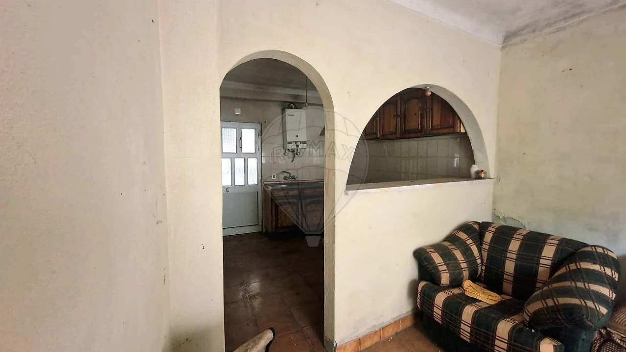 Moradia T3 para Venda em Sé Nova, Santa Cruz, Almedina e São Bartolomeu Foto 3