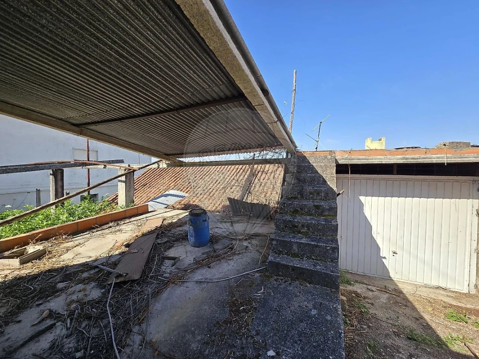 Moradia T3 para Venda em Sé Nova, Santa Cruz, Almedina e São Bartolomeu Foto 13